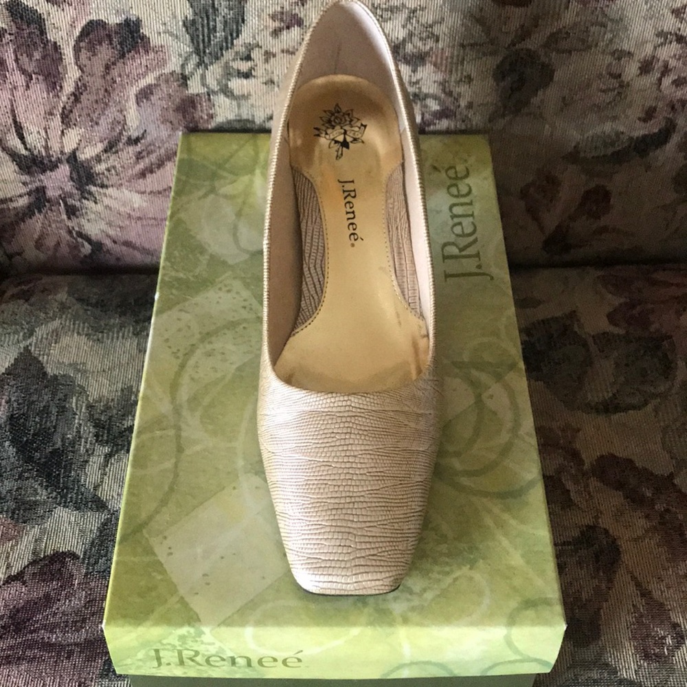 Taupe MARY Lizard Print Pump